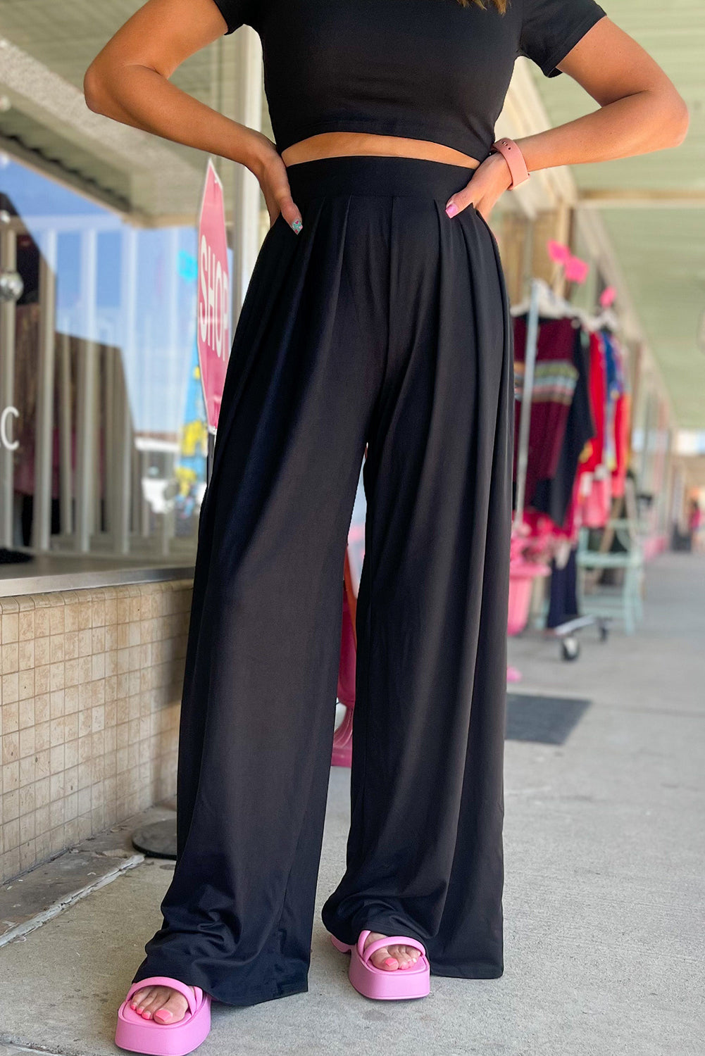 Slim Fit Crop Top And Wide Leg Pants Set