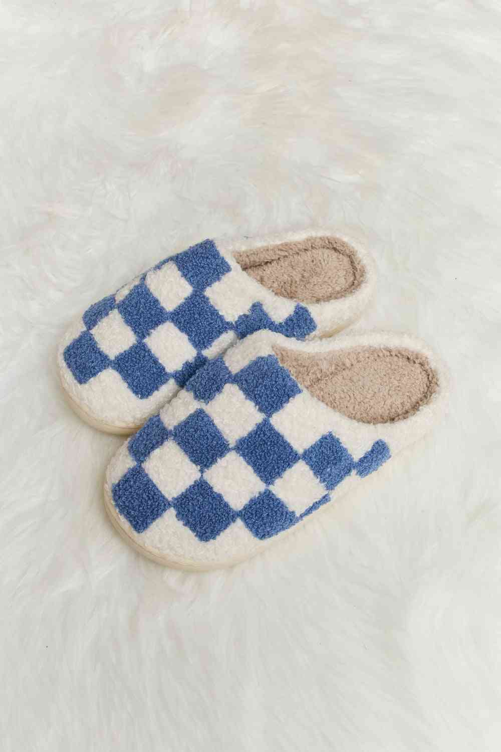 Checkered Print Plush Slide Slippers